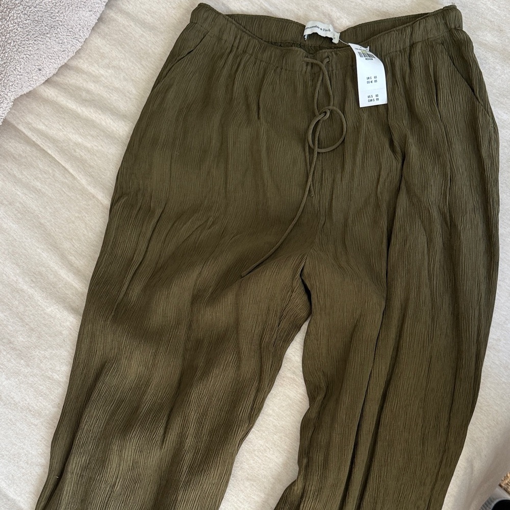 Abercrombie High Waisted Olive Green Pants